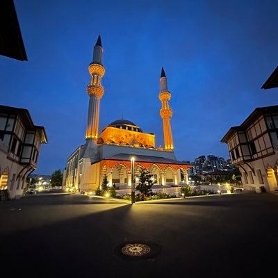 5.Levent Camii